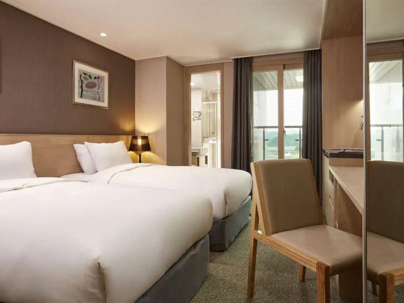 Raonstay In Perla Hotel チンジュ エクステリア 写真
