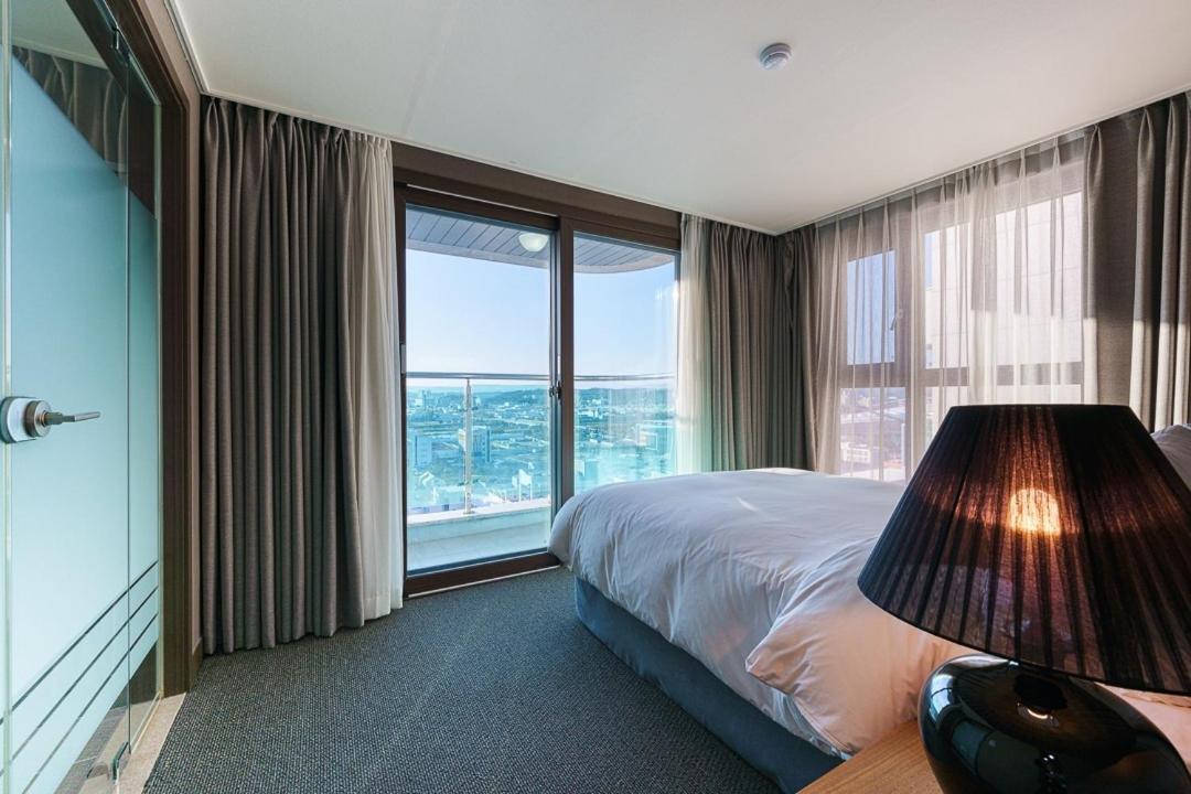 Raonstay In Perla Hotel チンジュ エクステリア 写真