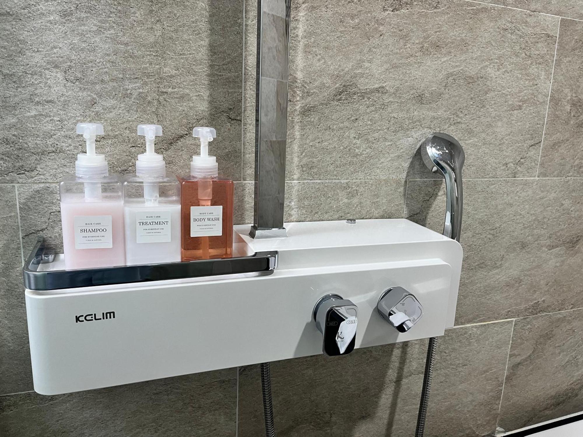 Raonstay In Perla Hotel チンジュ エクステリア 写真